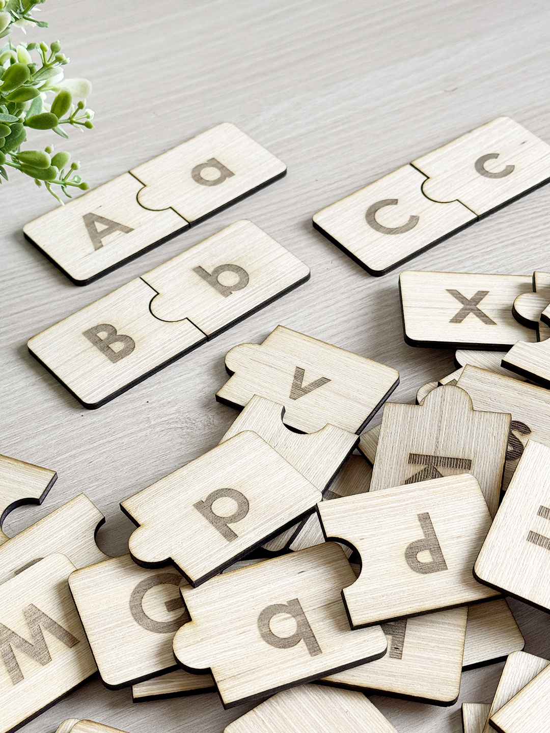 Dominó Abecedario — Mayúsculas y Minúsculas